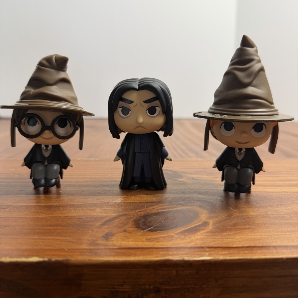 Harry Potter Funko Mystery Minis Sorting Hat Lot.